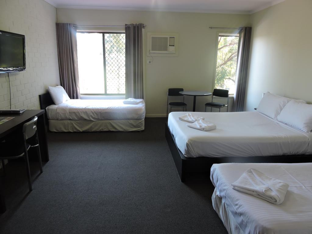 Town & Country Motel Nerang Szoba fotó